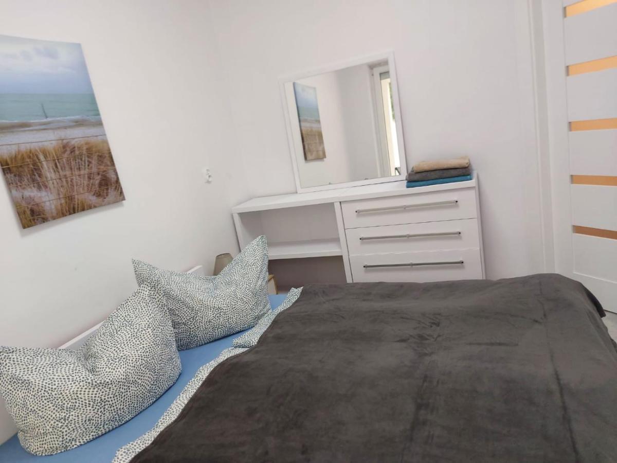 Apartament Z Duzym Tarasem Appartement Świnoujście Buitenkant foto