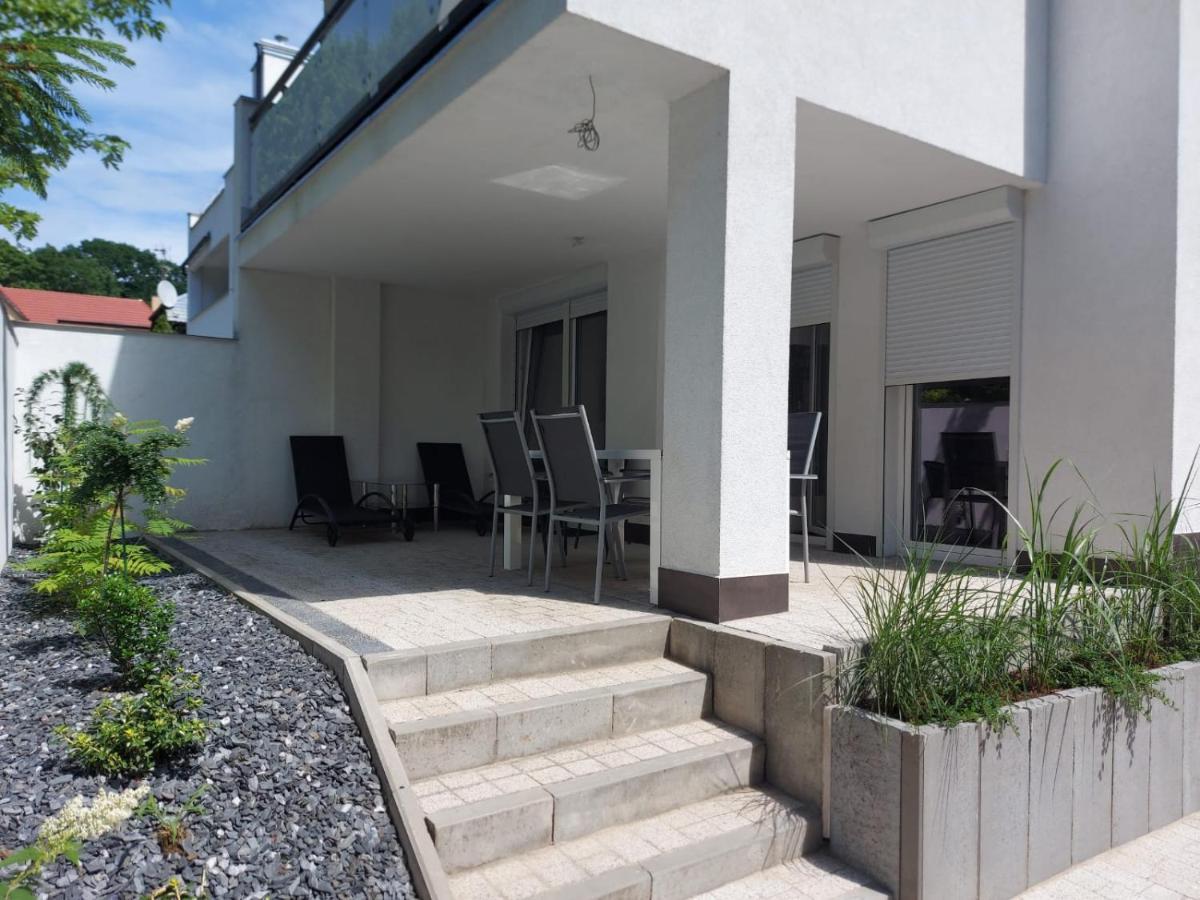 Apartament Z Duzym Tarasem Appartement Świnoujście Buitenkant foto